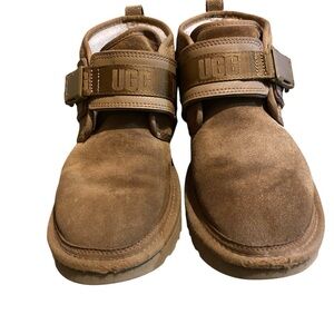 UGG Men's Neumel Snapback boots in the chestnut colorway